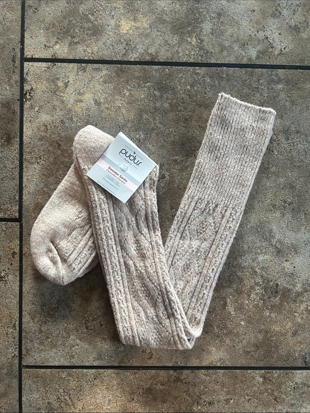 Women’s Cozy Cable-Knit Crew Cream Sweater Socks NWT